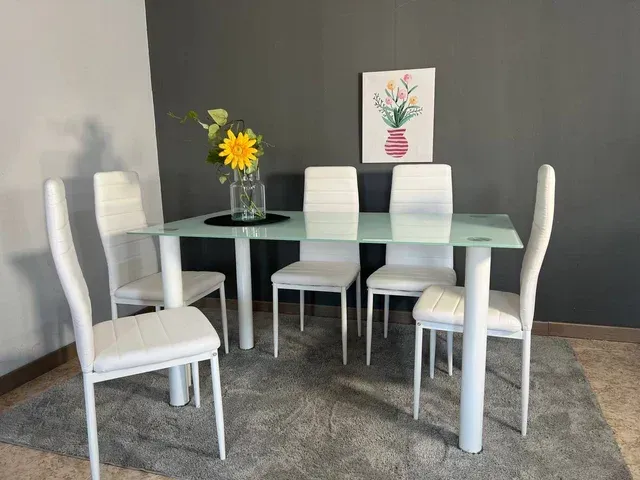 Mesa Cristal 140cm + 6 Sillas Polipiel