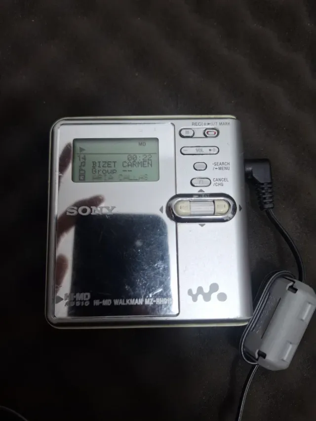 Sony Hi-MD Walkman MZ-RH910 Prata