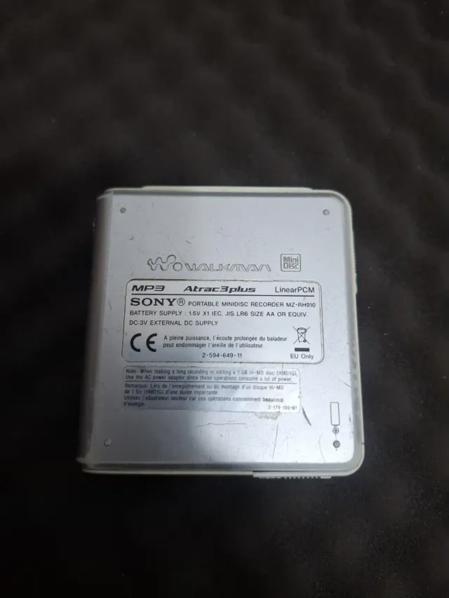 Sony Hi-MD Walkman MZ-RH910 Prata