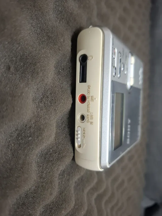 Sony Hi-MD Walkman MZ-RH910 Prata