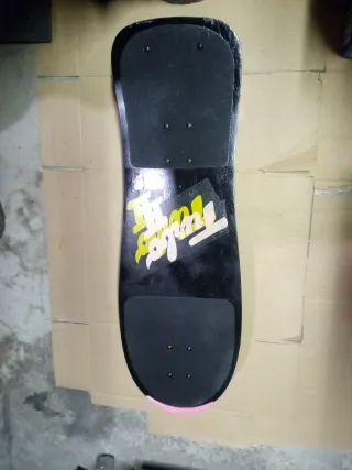 Monopatín Negro y rosa