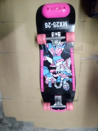Monopatín Negro y rosa