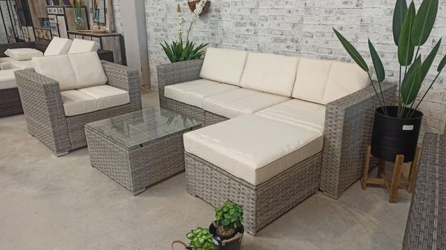 Sofa Chaise Longue + Sillon + Mesa. Muebles de