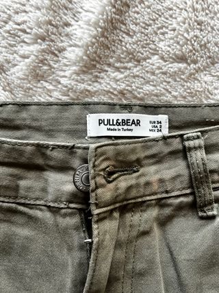 Pantalones cargo Pull&Bear verde militar