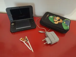 Nintendo 3DS XL Argento + 5 Giochi