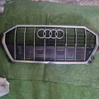 Parrilla Audi Q3