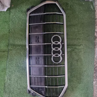 Parrilla Audi Q3