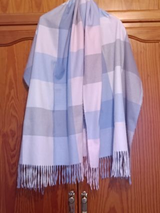 Chal-bufanda cuadros azul y rosa