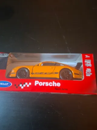 Welly Porsche 911 GT3 RS Die Cast