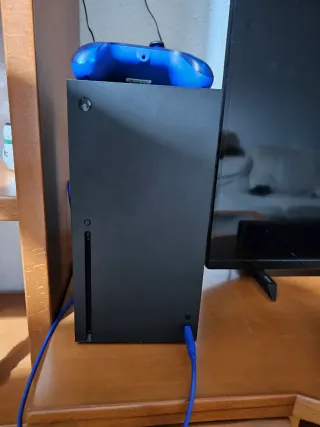 Xbox Series X + 2 Mandos