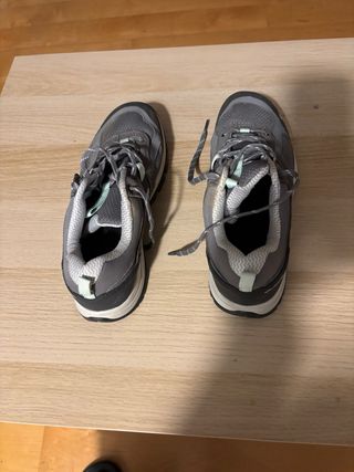 Zapatillas montaña Quechua Talla 41