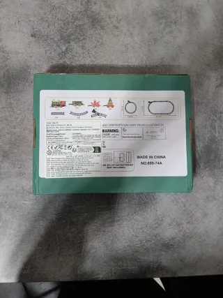 Trenino di Natale si muove ,con Luci e Musiche nat