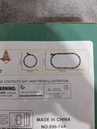 Trenino di Natale si muove ,con Luci e Musiche nat