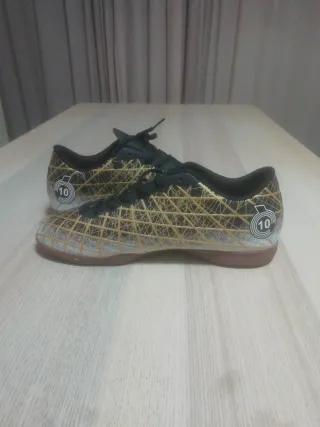 Zapatillas de fútbol sala nuevas talla 43-44