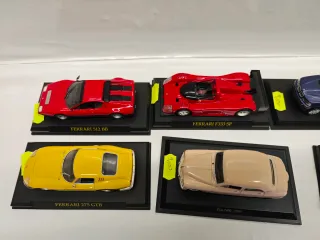 Lotto modellini auto: Ferrari, Fiat, BMW