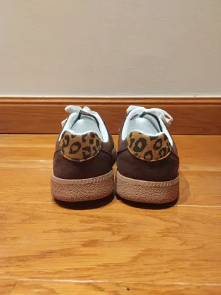 Zapatillas Marrones con Estampado Animal