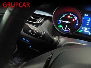 Toyota C-HR Hybrid Advance