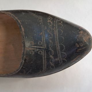 Zuecos de madera tipo sueco