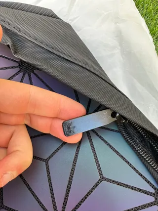 Mochila Adidas Negra y Multicolor Geométric