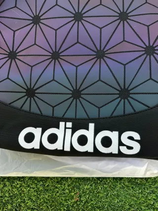 Mochila Adidas Negra y Multicolor Geométric