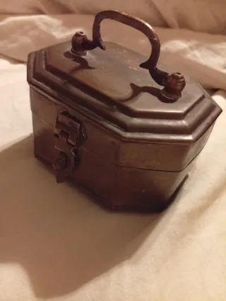 Coppia scatole antiche in ottone