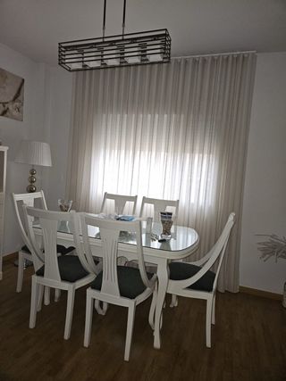 Mesa comedor cristal y 6 sillas madera