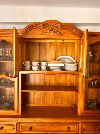 Mueble de salón de madera