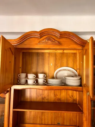 Mueble de salón de madera