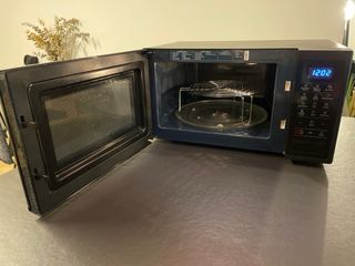 Microondas SAMSUNG Negro MG23J5133AK/EC