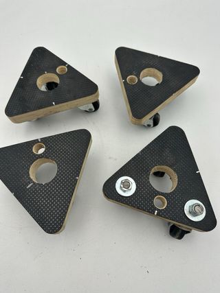 Set 4 Triangoli Sposta Mobili con Ruote