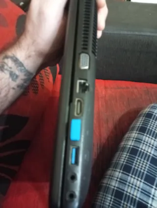 Portátil Toshiba Negro/Plateado