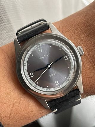 Reloj Baltic Automático Gris Correa Negra