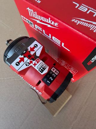Avvitatore Milwaukee M12 FUEL
