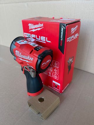 Avvitatore Milwaukee M12 FUEL
