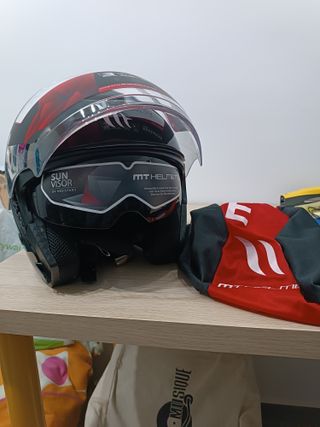 Casco de moto MT Helmets negro
