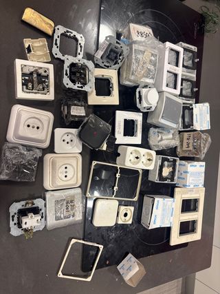 material eléctrico Simon