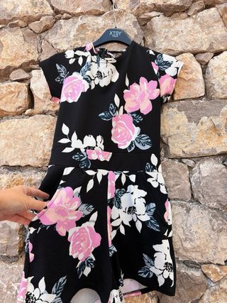 Tutina a pantaloncini a maniche corte Floreale