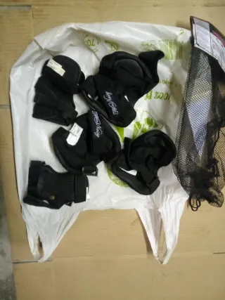 Protecciones patinar (rodilleras, coderas, manos)