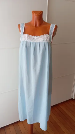 Camisón vintage azul con encaje. Nuevo