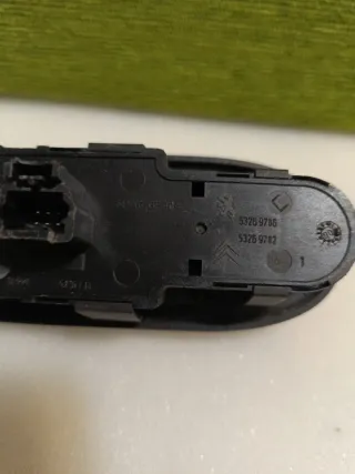 Mando Elevalunas Peugeot 307