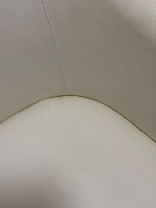 Poltrona in pelle bianca