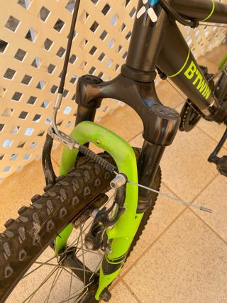 Bicicleta infantil B'TWIN negra/verde