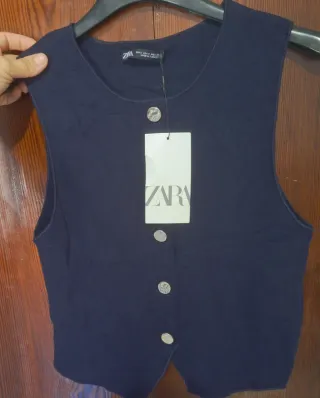 Conjunto Zara: Chaleco y Falda Azul Marino
