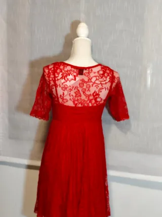 Vestido de encaje rojo nuevo con etiqueta