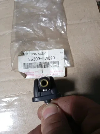 Base Antena Toyota 86300-0W020 Yaris Echo