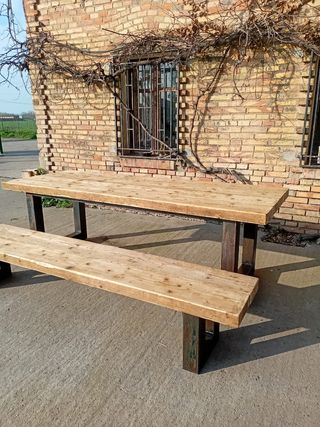 Mesa y banco industrial madera maciza