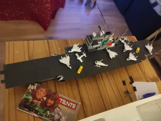 Barco TENTE 0711 Portaaviones