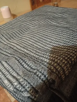 Colcha/Manta con flecos