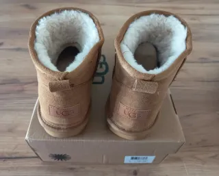 Botines UGG beige