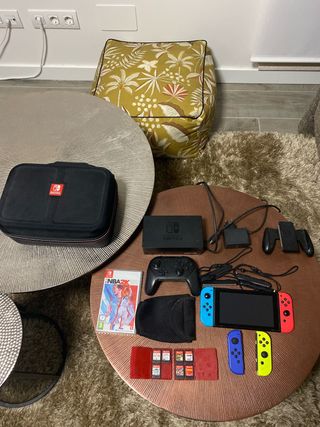 Nintendo Switch Completa con Accesorios